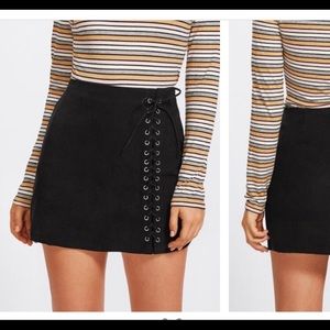 Lace up ROMWE skirt